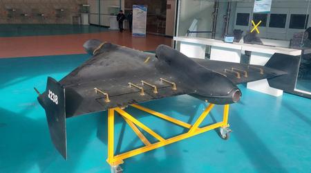 W irańskim bezzałogowym samolocie odrzutowym Shahed-238 znaleziono części wyprodukowane w Czechach, Kanadzie, USA i Szwajcarii.