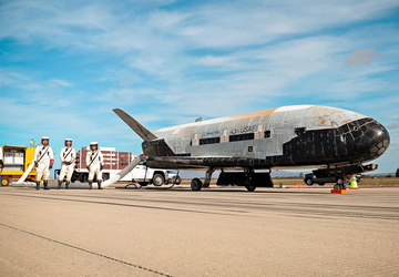 Nie zbombardował Rosji i Chin z ...