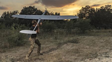 Polskie Siły Zbrojne otrzymają 1700 dronów FlyEye, które są uważane za jedne z najlepszych bezzałogowych statków rozpoznawczych na świecie