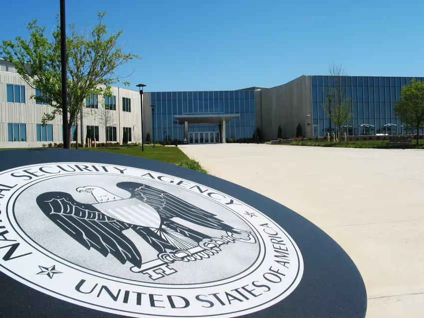 NSA: Hakerzy używają sztucznej inteligencji, aby poprawić angielski w programach phishingowych