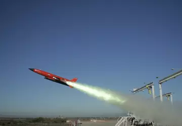 Kratos otrzymał 49,57 mln USD na ...