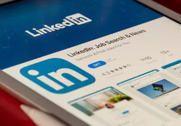 LinkedIn wdroży narzędzia sztucznej inteligencji od ...