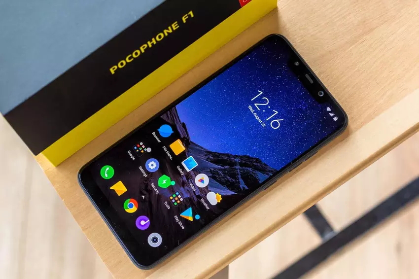 Xiaomi zapowiada Poco F2. Do czego tutaj koronawirus?