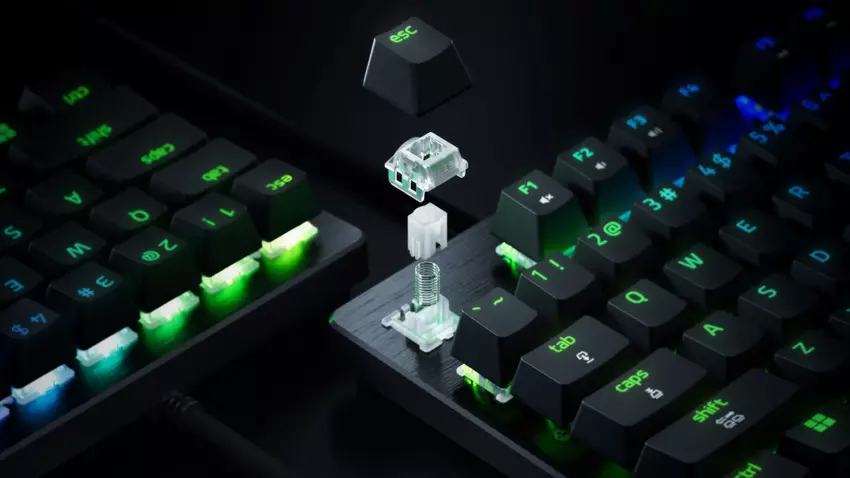 Razer Huntsman V3 HE Magnetic 8kHz line keyboard in perspective view