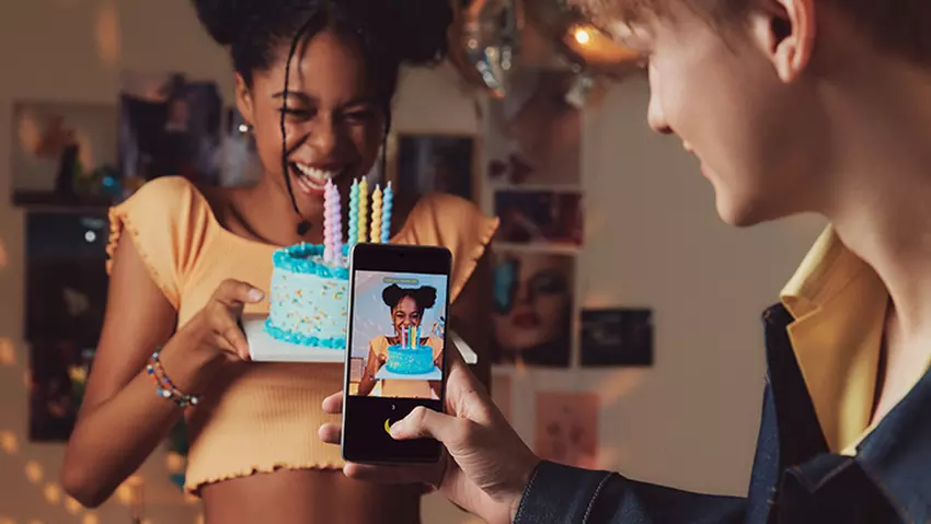 [Wideo] Przygotuj aparat w każdej chwili dzięki funkcjom aparatu Galaxy A53 5G ze sztuczną inteligencją – Samsung Newsroom Polska