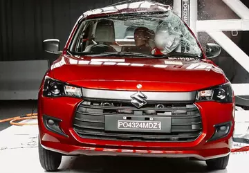 Kosztujący zaledwie 8000 dolarów sedan Suzuki ...