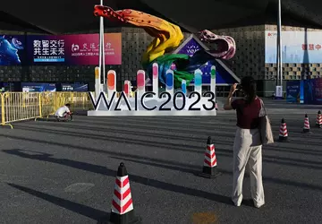 Elon Musk obiecał wypuścić w pełni ...