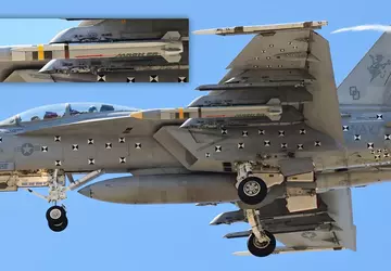 Myśliwce F/A-18F Super Hornet i F-35 ...