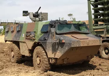 Francja da Ukrainie opancerzone pojazdy VAB: ...