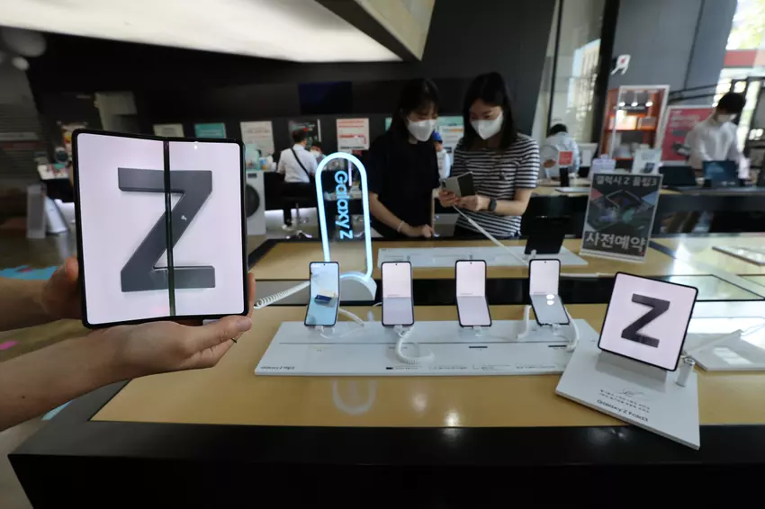 Tak popularne jak Galaxy Note 10 i Galaxy S8: sprzedaż składanych Samsung Galaxy Z Fold 3 i Z Flip 3 osiągnęła 1 milion