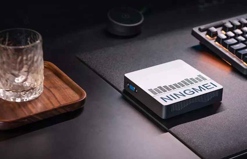 Xiaomi zaprezentowało Ningmei Mini Computer CR80: mini PC z czterordzeniowym chipem, dyskiem SSD do 256 GB i wagą 250 g