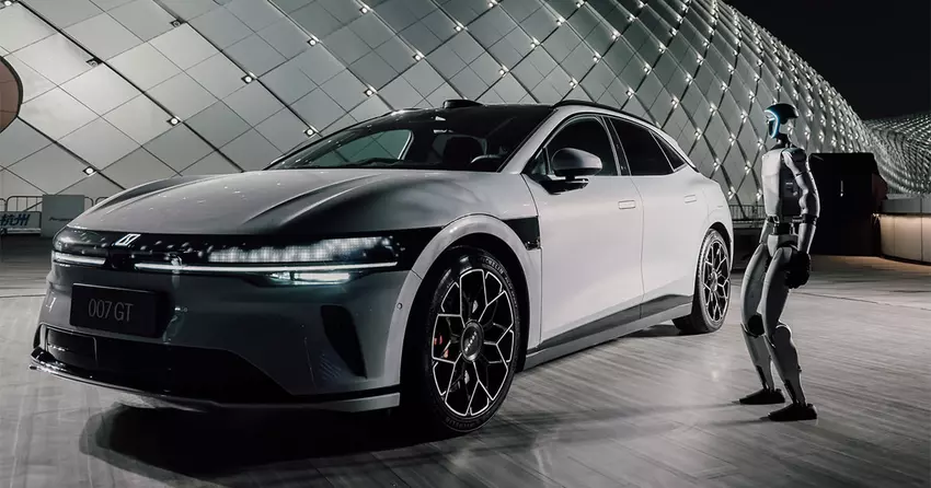 Zeekr podąża za BYD, instalując systemy autopilota w swoich samochodach za darmo