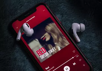 Apple Music obsługuje teraz dynamiczne śledzenie ...