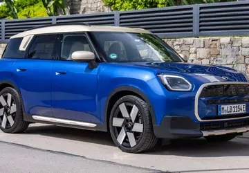 Elektryczny MINI Countryman zyskał zwiększony zasięg