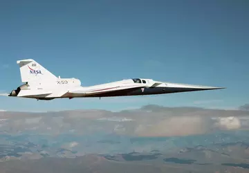 NASA X-59 przełamuje barierę dźwięku: cicha ...