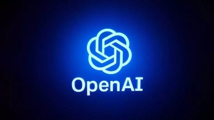 OpenAI planuje obniżkę cen AI, by ...
