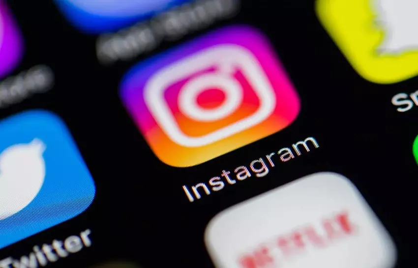 Instagram pozwoli Ci subskrybować konta za pomocą aparatu twojego smartfona