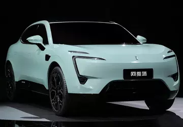 Huawei, CATL i Changan Automobile prezentują ...