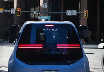 Nastoletni rajdowcy z San Mateo: autonomiczne ...