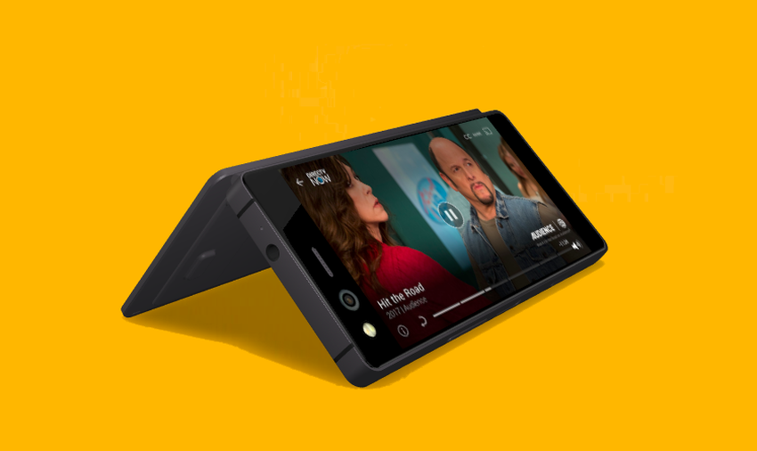 Blogger szperał w wypełnieniu smartfona ZTE Axon dwoma ekranami