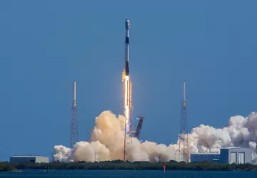 SpaceX uruchamia jubileuszowy start w 2023 ...