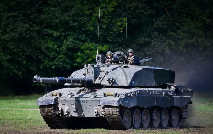 Wielka Brytania może ogłosić 16 stycznia czołgi Challenger 2 dla Ukrainy