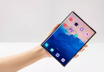 Rywal Samsung Galaxy Z Fold 3 ...