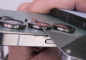 Z pewnością jest to flagowiec z ...