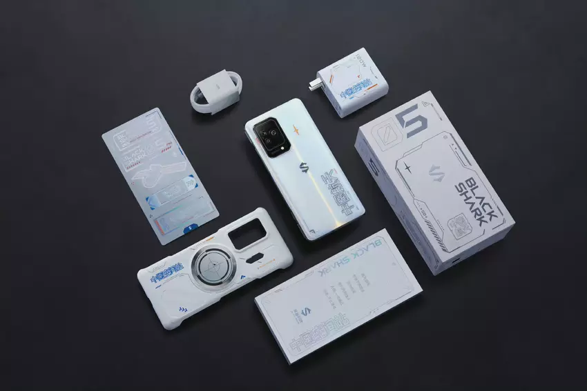 Xiaomi przygotowuje gamingowe smartfony Black Shark 6 i Black Shark 6 Pro z wyświetlaczami 2K i topowym procesorem Snapdragon 8 Gen 2