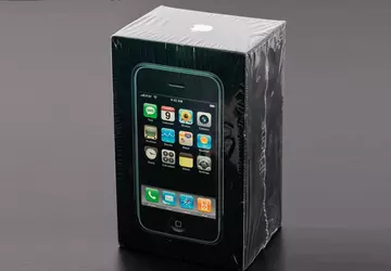 Nigdy nieużywany, w zapieczętowanym pudełku: pierwszy ...