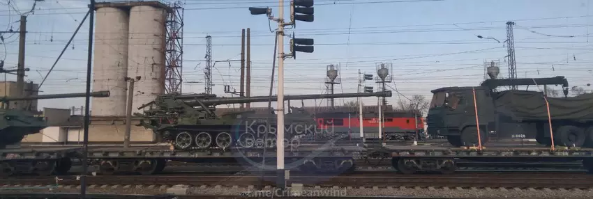 System obrony przeciwlotniczej Koksan w pociągu na okupowanym Krymie