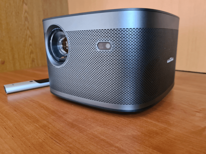 XGIMI Horizon Pro czy BenQ TK700