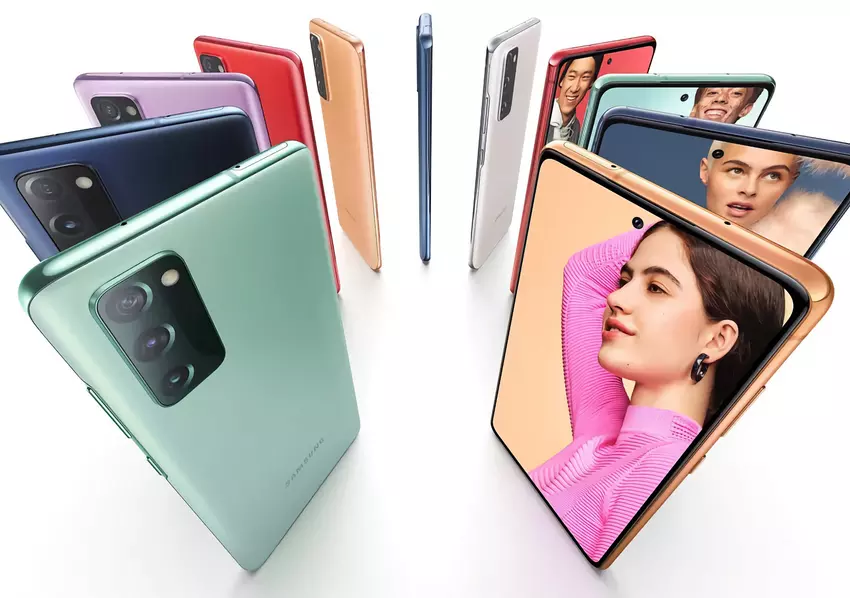 Samsung Galaxy S20 FE Użytkownicy Samsunga Galaxy S20 FE zaczęli otrzymywać nową wersję oprogramowania układowego