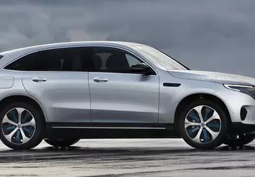 Mercedes wycofuje prawie 13,5 tysiąca elektrycznych ...