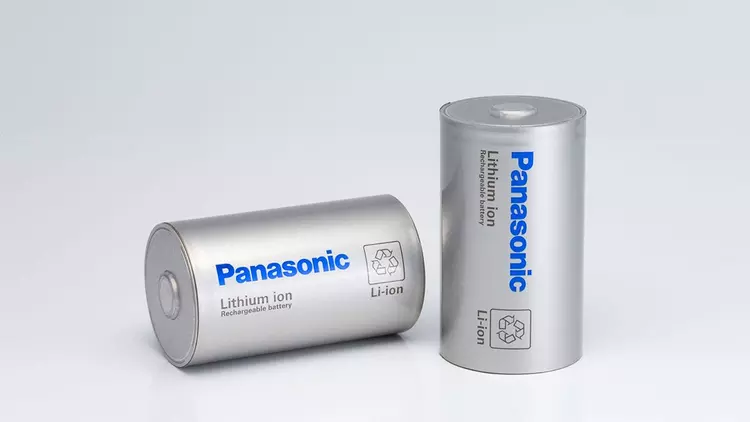 Problemy Panasonic: Opóźnienia w produkcji baterii ...