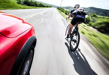 Dbaj o bezpieczeństwo podczas jazdy na ...