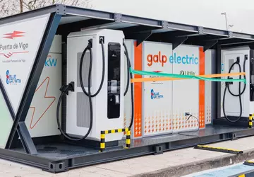 Nissan Leaf ożywia stacje ładowania w ...