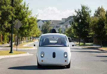 Autonomiczne samochody zaczęły piętrzenie się na ...