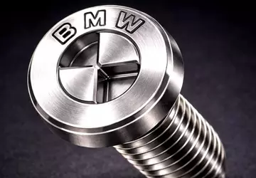BMW opatentowało śruby w kształcie swojego ...