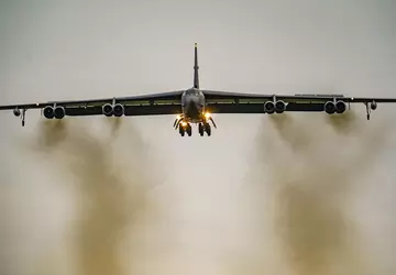Siły Powietrzne USA zmodernizują bombowce B-52 ...