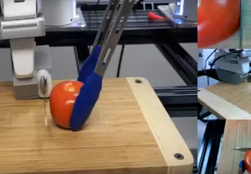 Wideo: Robota nauczyły kroić warzywa na ...