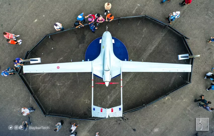 Serbia w kolejce do tureckich dronów szturmowych Bayraktar