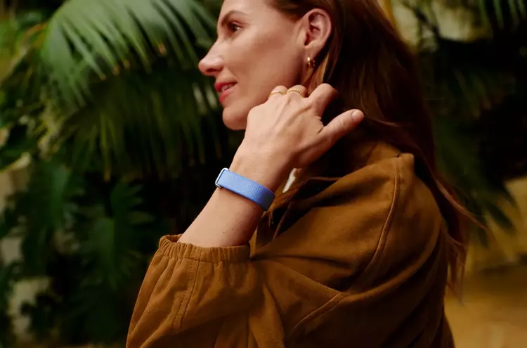 Fitbit Air: Nowy, minimalistyczny fitness tracker ...