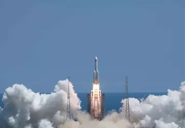 Szczątki gigantycznej chińskiej rakiety wkrótce spadną ...