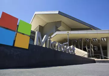 Microsoft zatrudnił byłego dyrektora firmy Meta, ...