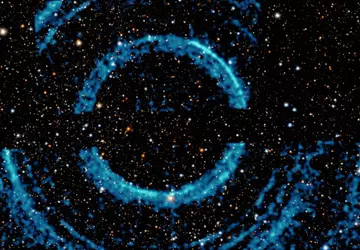 NASA rejestruje obrazy masywnych pierścieni wokół ...