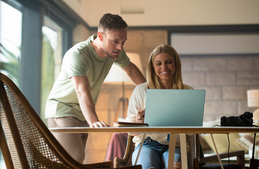 Acer zaprezentował najlżejszy na świecie notebook z 16-calowym ekranem OLED - waży 1,17 kg i kosztuje 1500 dolarów