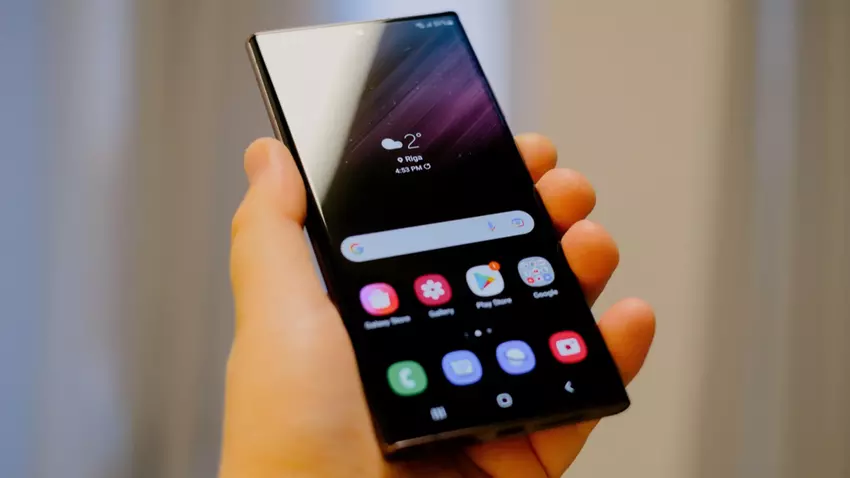 Samsung ma w swoich magazynach do 50 milionów smartfonów, których firma nie może sprzedać