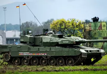 Czołgi Leopard 2A8 dla Niemiec i ...