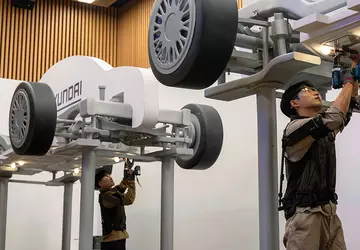 Hyundai i Kia zaprezentowały X-ble Shoulder, ...